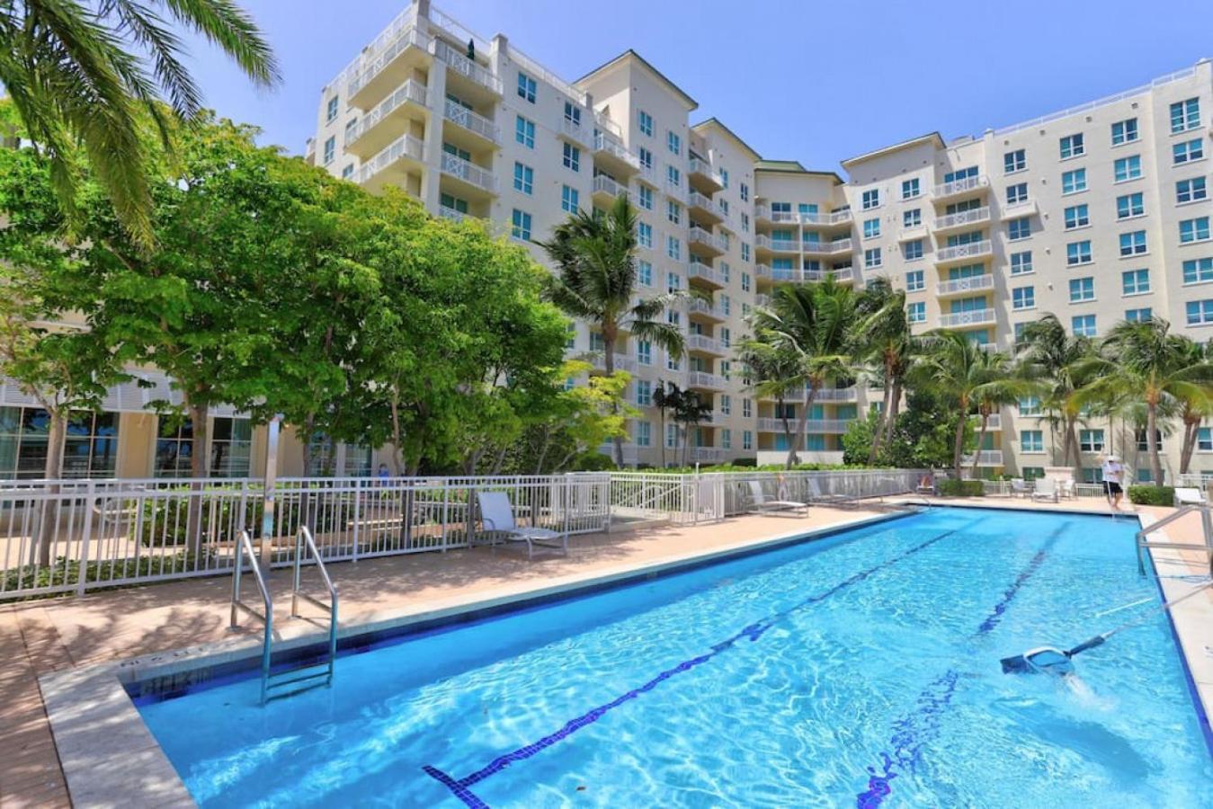 1Br Rooftop Pool-10 Min Walk To Beach Boynton Beach Eksteriør billede